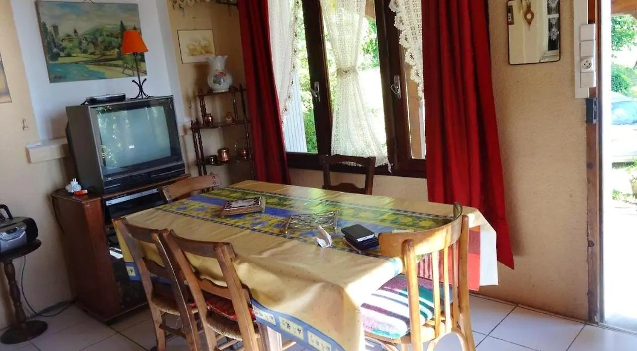 Maison De Charme A Teyssieu Avec Cheminee Et Jardin. 0*,